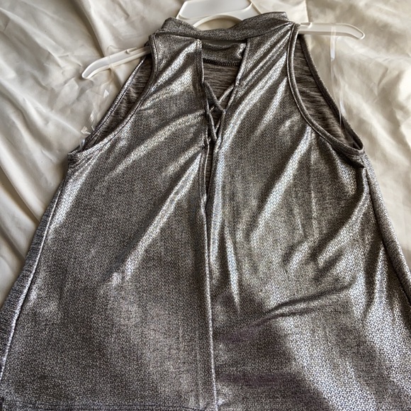 Blouse - Picture 2 of 3